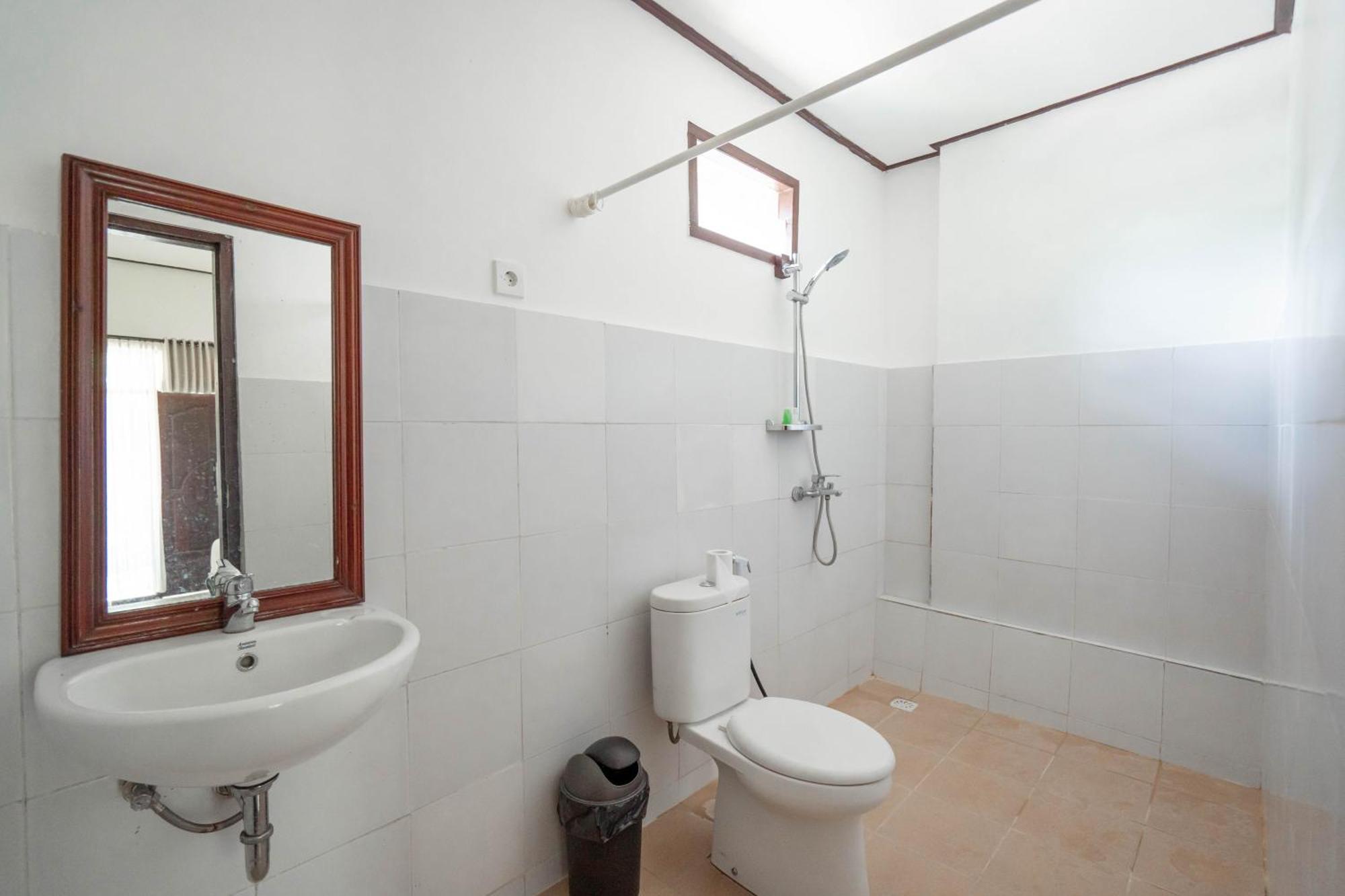 Brisk Homestay Uluwatu Redpartner Екстер'єр фото
