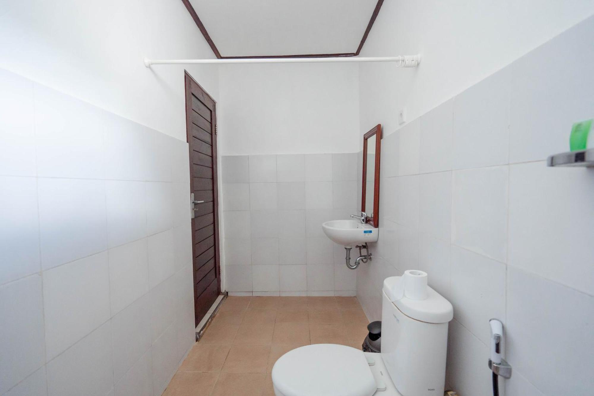 Brisk Homestay Uluwatu Redpartner Екстер'єр фото
